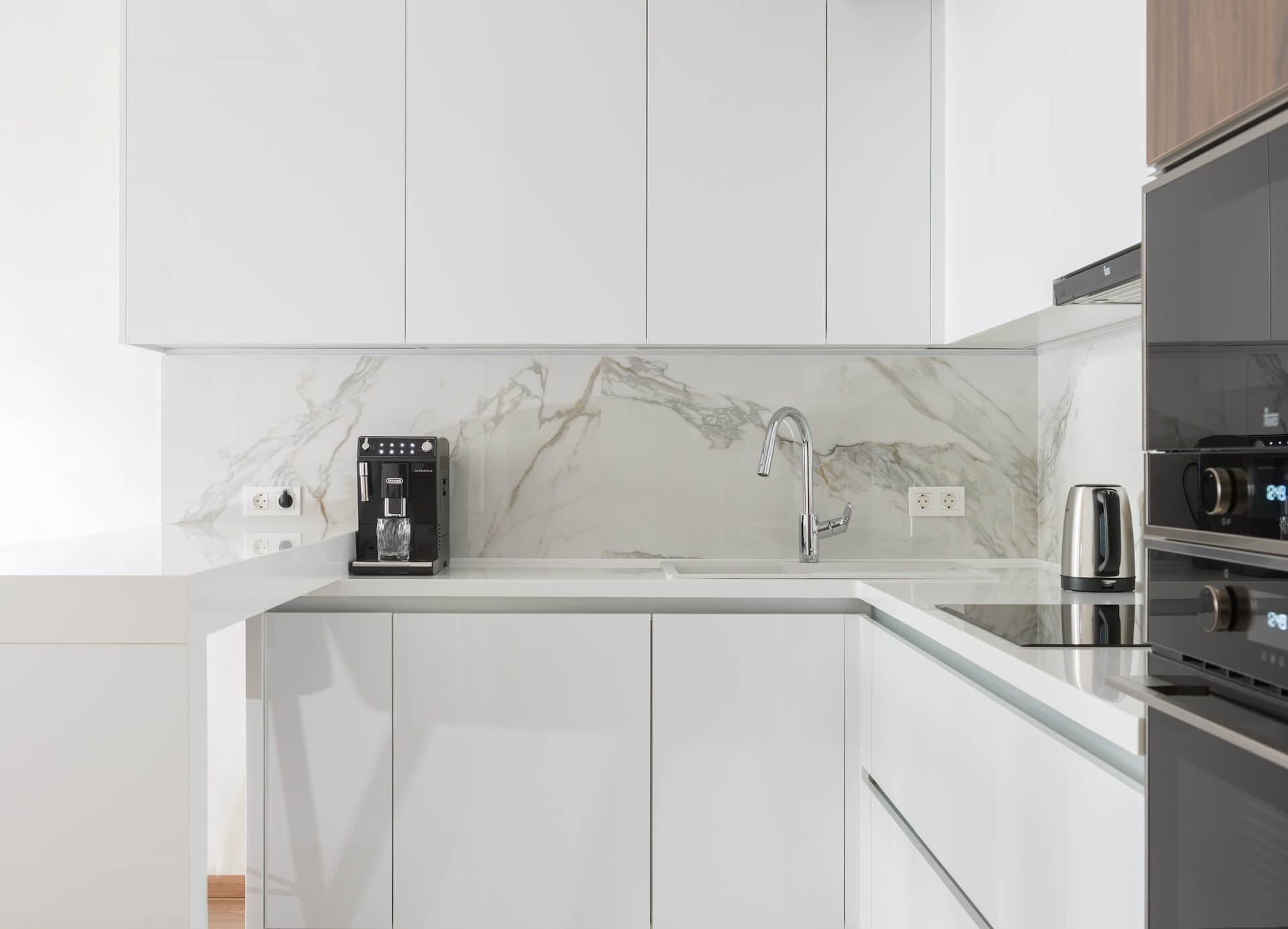 kitchen-faucet-carousel-2